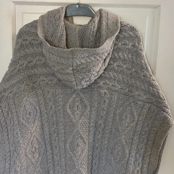 Aran Craft Merino Wool Button Cape Poncho - Picture 11 of 16